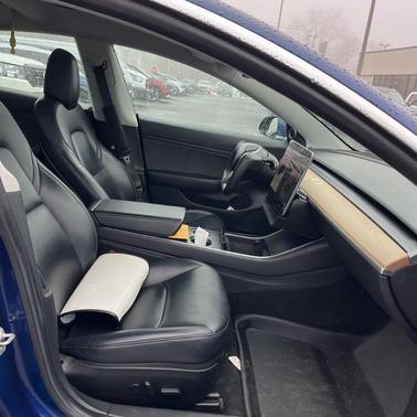 2019 Tesla Model 3 Standard Range Plus