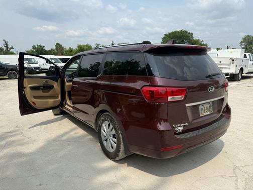 2018 Kia Sedona LX