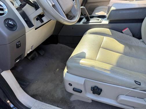 2012 Ford Expedition XLT