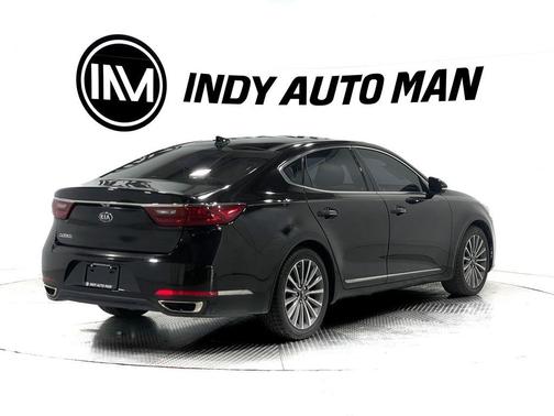 2017 Kia Cadenza Premium