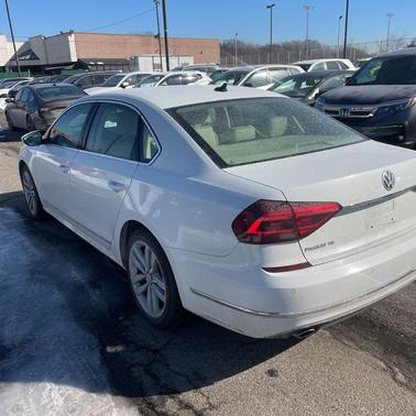 2017 Volkswagen Passat 1.8T SE w/Technology