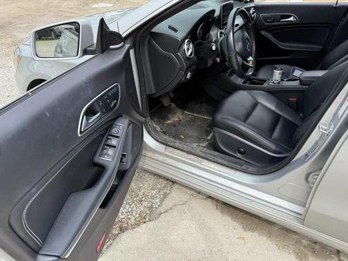 2015 Mercedes-Benz CLA-Class 250