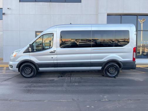 2022 Ford Transit-350 XLT