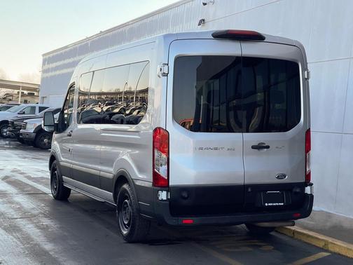 2022 Ford Transit-350 XLT