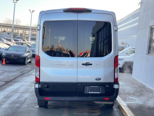 2022 Ford Transit-350 XLT