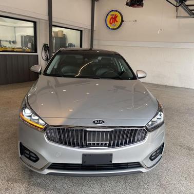 2018 Kia Cadenza Technology