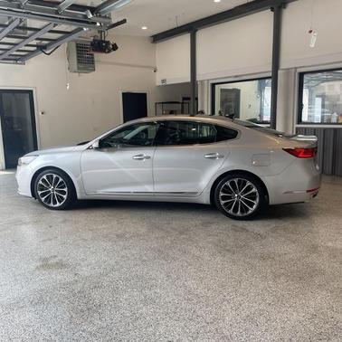 2018 Kia Cadenza Technology