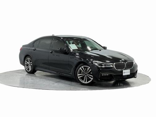 2017 BMW 750 i xDrive