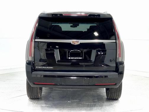 2018 Cadillac Escalade Premium Luxury