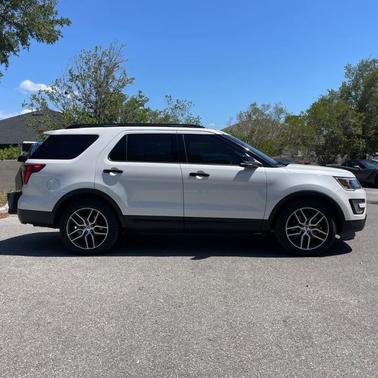 2017 Ford Explorer sport