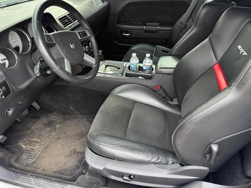 2009 Dodge Challenger SRT8