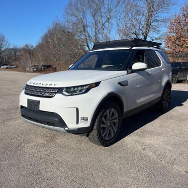 Fuji White 2018 Land Rover Discovery HSE