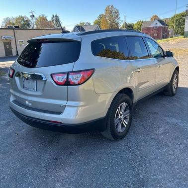 2017 Chevrolet Traverse 2LT