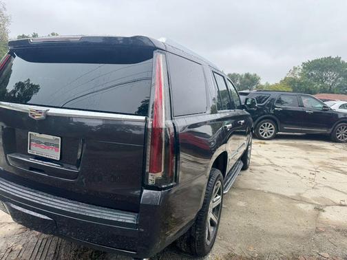 2016 Cadillac Escalade Luxury