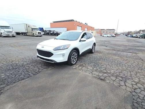 2021 Ford Escape Titanium Hybrid