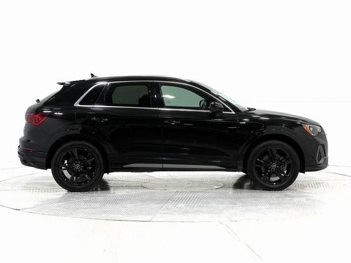 2021 Audi Q3 45 S line Premium