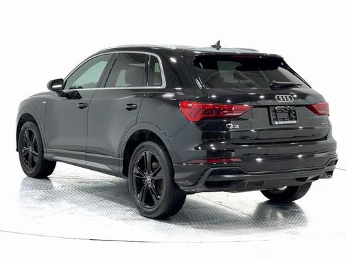 2021 Audi Q3 45 S line Premium