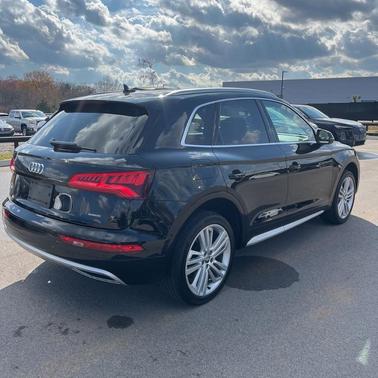 2020 Audi Q5 40 Premium Plus
