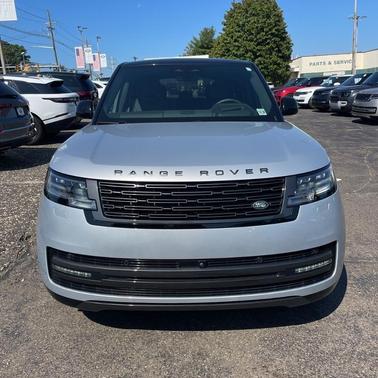 2024 Land Rover Range Rover P530 SE