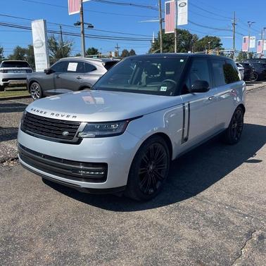 2024 Land Rover Range Rover P530 SE