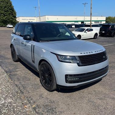 2024 Land Rover Range Rover P530 SE