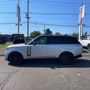 2024 Land Rover Range Rover P530 SE