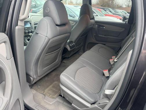 2017 Chevrolet Traverse LS