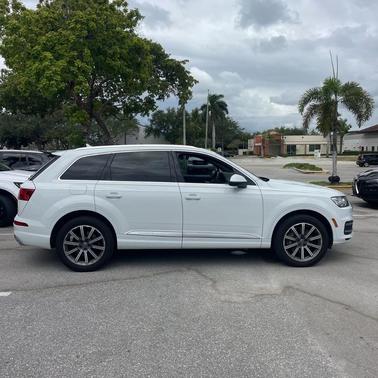 2017 Audi Q7 3.0T Premium Plus