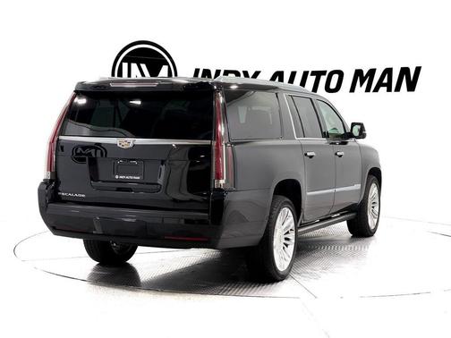 2017 Cadillac Escalade ESV Platinum