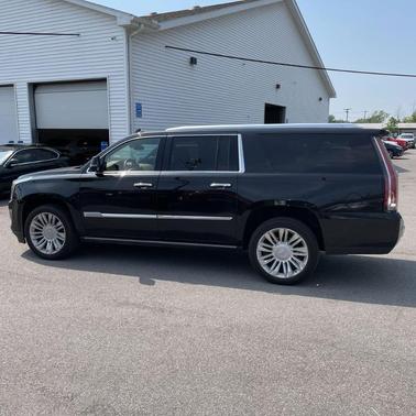 2017 Cadillac Escalade ESV Platinum