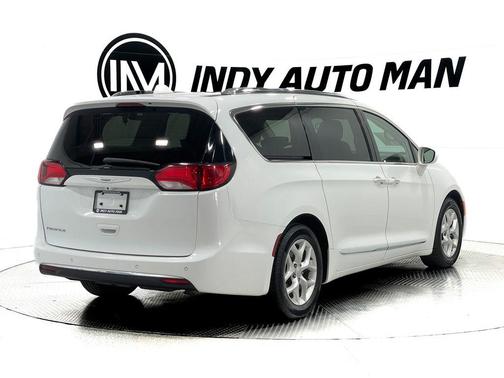 2018 Chrysler Pacifica Touring-L Plus