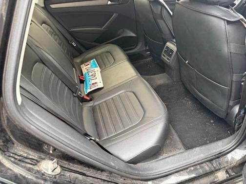 2015 Volkswagen Passat 1.8T Auto SE