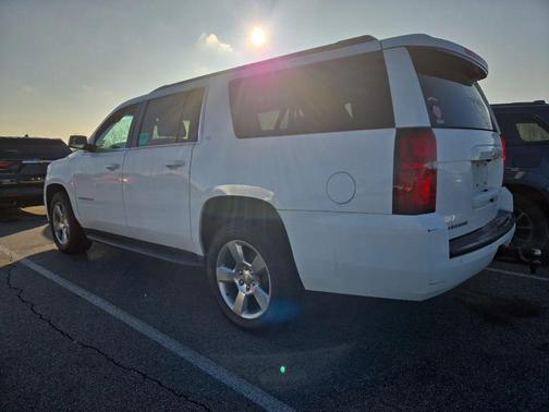 2018 Chevrolet Suburban LT