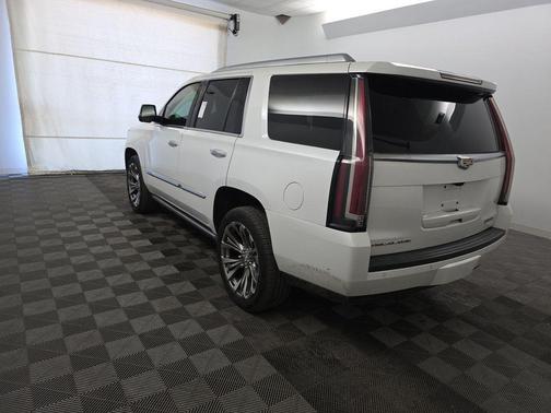 2017 Cadillac Escalade Platinum
