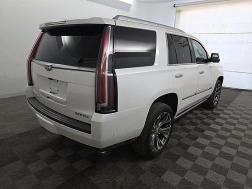 2017 Cadillac Escalade Platinum