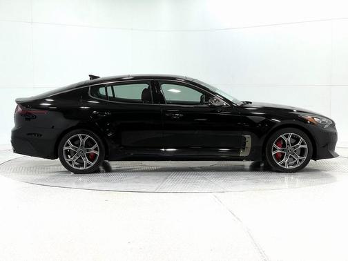 2018 Kia Stinger GT1