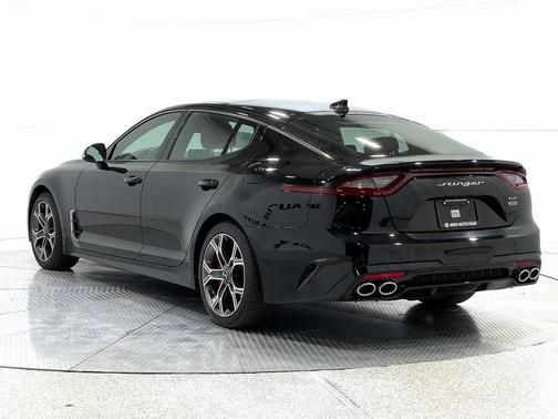 2018 Kia Stinger GT1