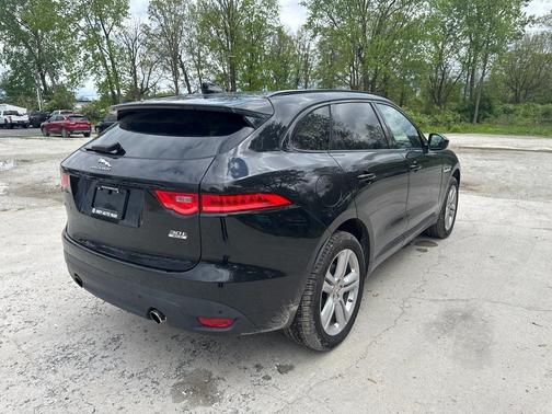 2019 Jaguar F-PACE 30t R-Sport
