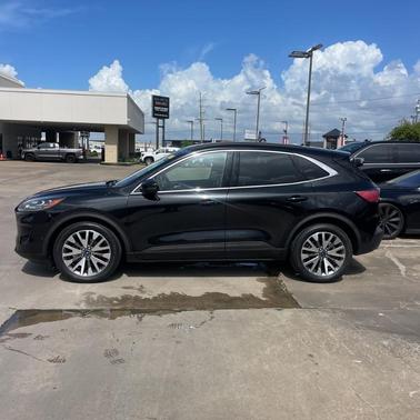 2020 Ford Escape Titanium Hybrid