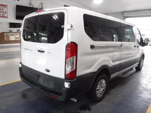 2022 Ford Transit-350 XLT