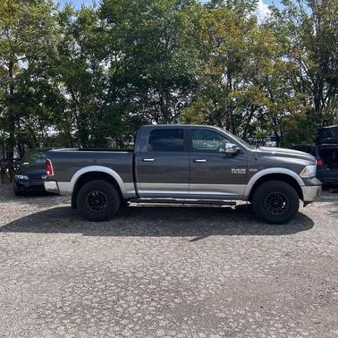2017 RAM 1500 Laramie