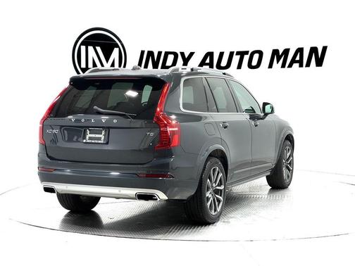 2017 Volvo XC90 T5 Momentum