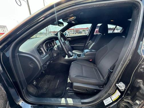 2015 Dodge Charger SXT