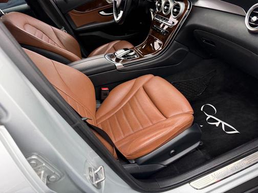 2019 Mercedes-Benz GLC 350e Base 4MATIC