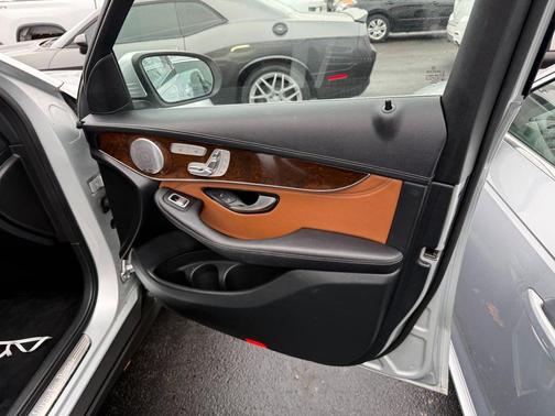 2019 Mercedes-Benz GLC 350e Base 4MATIC