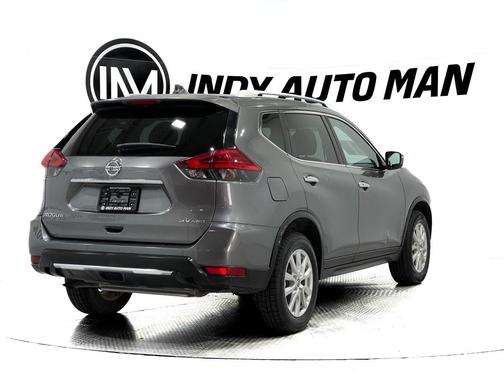 2017 Nissan Rogue SV