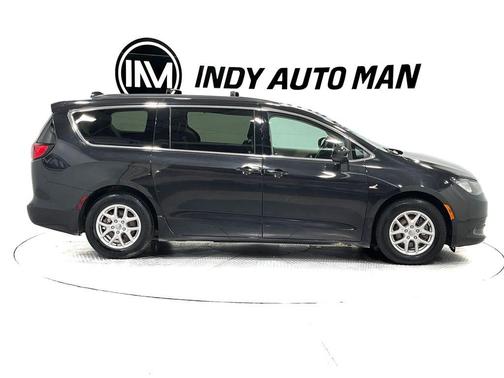2020 Chrysler Voyager LXI