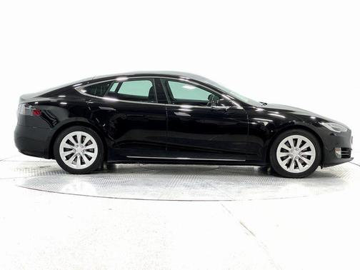 2018 Tesla Model S 75D
