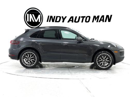 2018 Porsche Macan Base