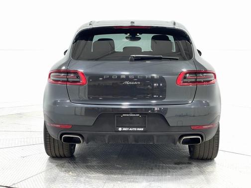 2018 Porsche Macan Base